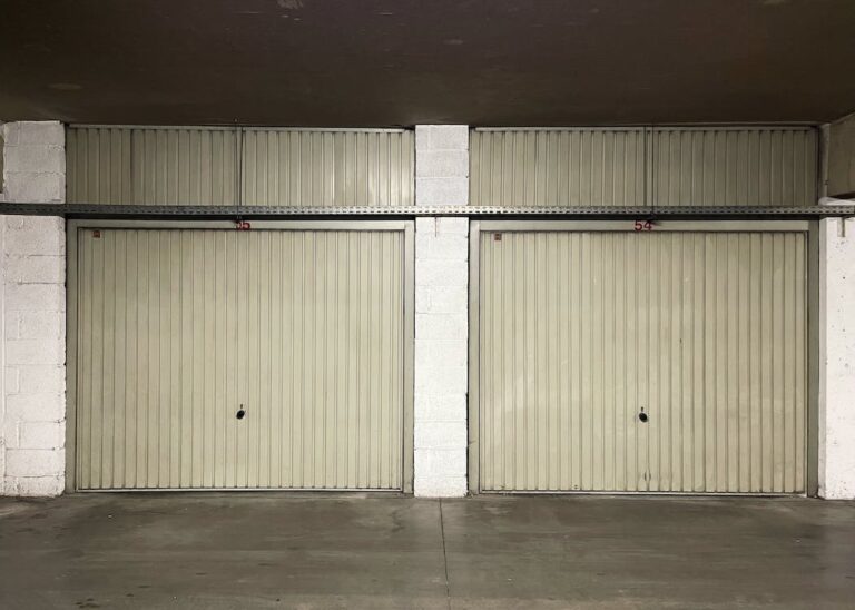 How do I find the best garage door repair company?