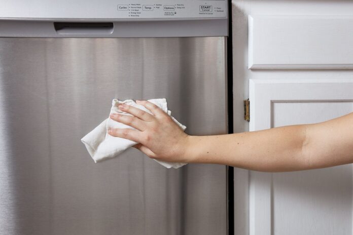 Common home cleaning mistakes to avoid