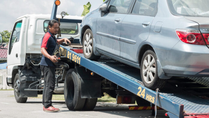 professional towing services in Lehigh Acres FL